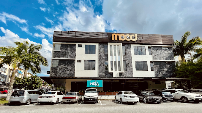 MEJA Cafe Sutera Utama